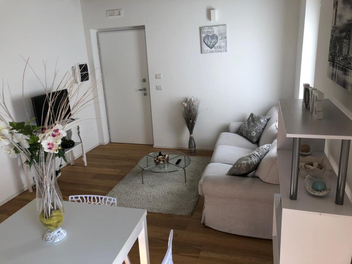 הוילה אסקולי פיצ'נו La Casa Sul Fiume מראה חיצוני תמונה