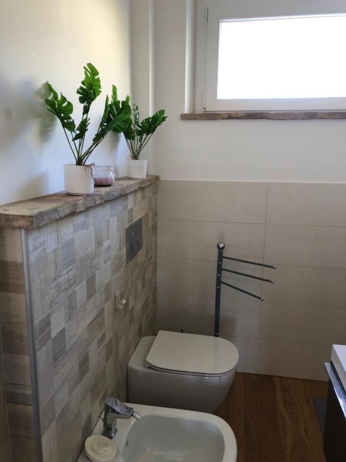 הוילה אסקולי פיצ'נו La Casa Sul Fiume מראה חיצוני תמונה