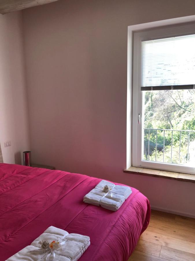 הוילה אסקולי פיצ'נו La Casa Sul Fiume מראה חיצוני תמונה